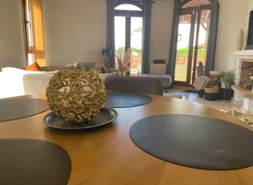 4 Zimmer Villa zu verkaufen in Algorfa mit Pool - 369.900 € (Ref: 9340228)