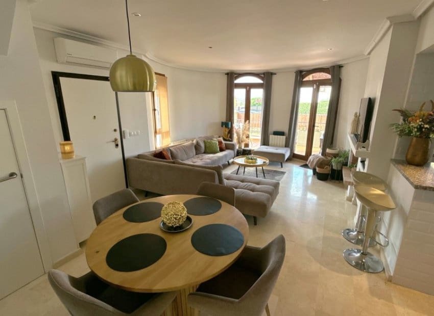 4 Zimmer Villa zu verkaufen in Algorfa mit Pool - 369.900 € (Ref: 9340228)