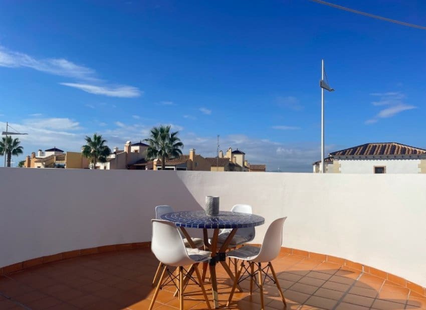 4 Zimmer Villa zu verkaufen in Algorfa mit Pool - 369.900 € (Ref: 9340228)
