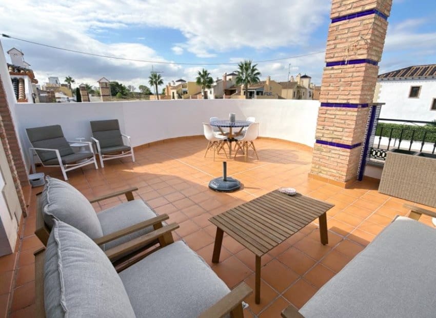 4 Zimmer Villa zu verkaufen in Algorfa mit Pool - 369.900 € (Ref: 9340228)