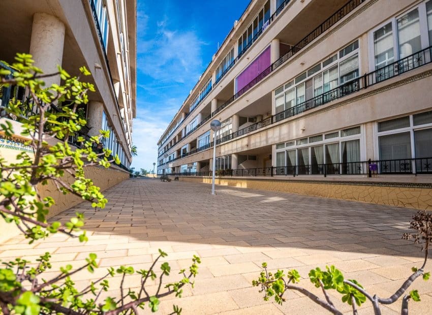 2 soverom Leilighet til salgs i Orihuela Costa med svømmebasseng - € 140 000 (Ref: 9343655)