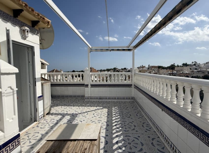 2 Zimmer Apartment zu verkaufen in San Miguel de Salinas mit Pool - 199.900 € (Ref: 9345580)