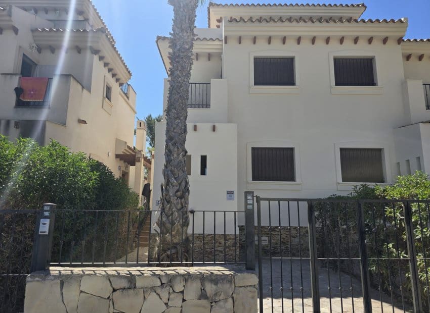 3 bedroom Semi-detached Villa for sale in Algorfa with pool - € 225,000 (Ref: 9345582)