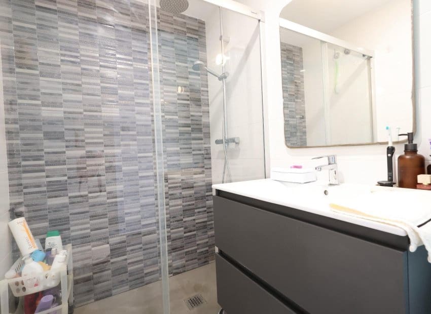 2 bedroom Bungalow for sale in Pilar de la Horadada with pool - € 225,000 (Ref: 9345584)