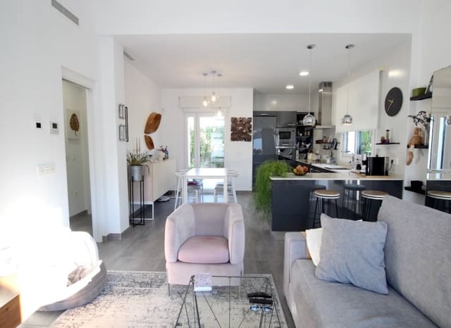 2 soveværelse Bungalow til salg i Benijófar med swimmingpool - € 424.950 (Ref: 9345585)