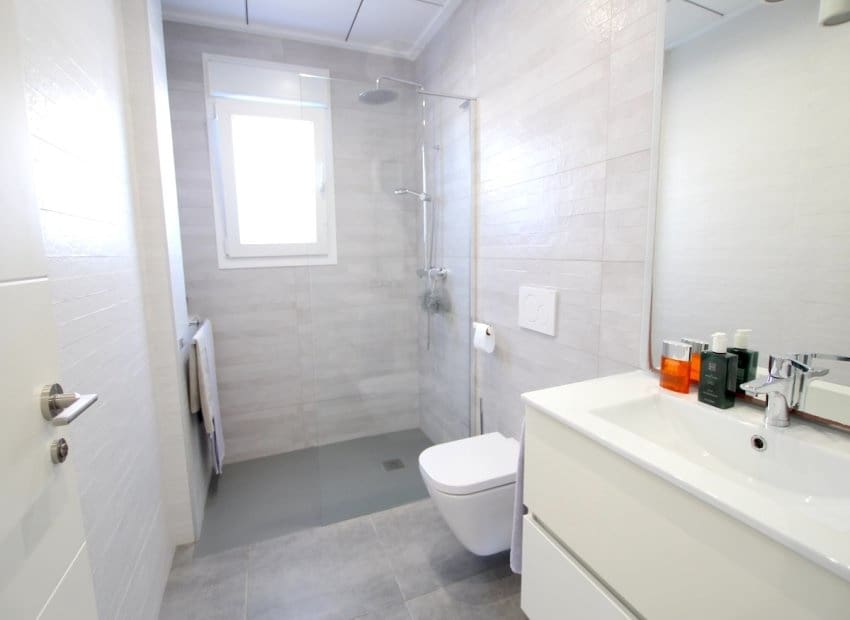 2 soveværelse Bungalow til salg i Benijofar med swimmingpool - € 424.950 (Ref: 9345585)