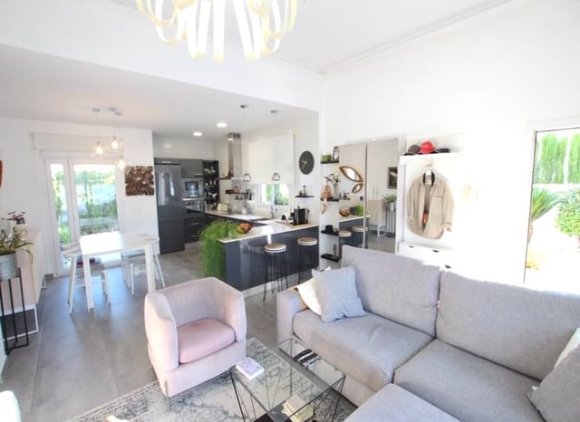 2 soveværelse Bungalow til salg i Benijófar med swimmingpool - € 424.950 (Ref: 9345585)