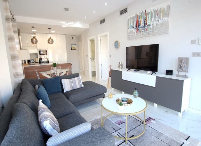 3 camera da letto Villa in vendita in Villamartin con piscina - 375.000 € (Rif: 9348487)