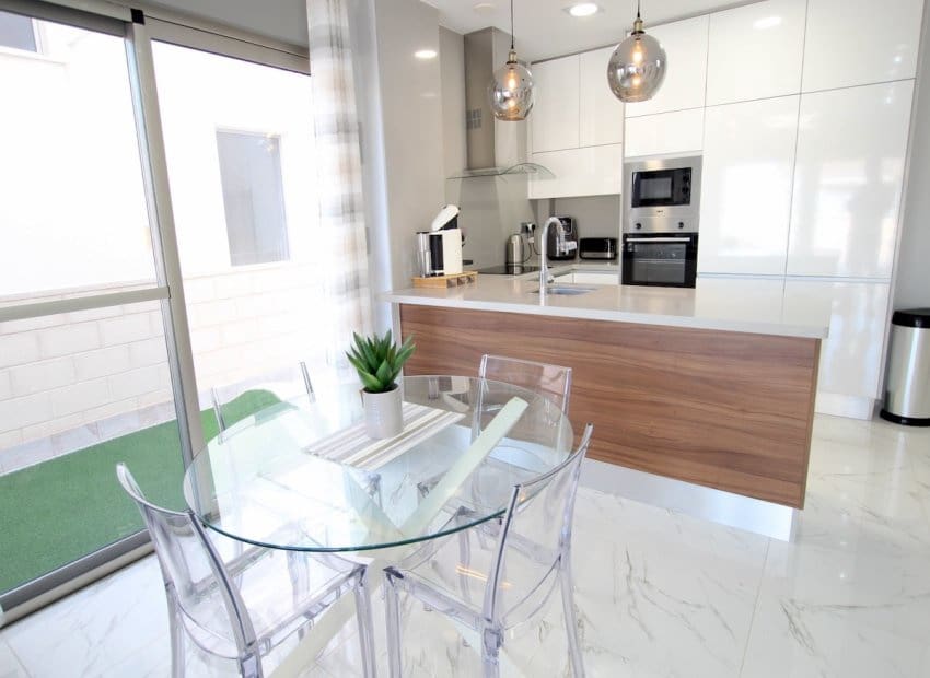 3 camera da letto Villa in vendita in Villamartin con piscina - 375.000 € (Rif: 9348487)