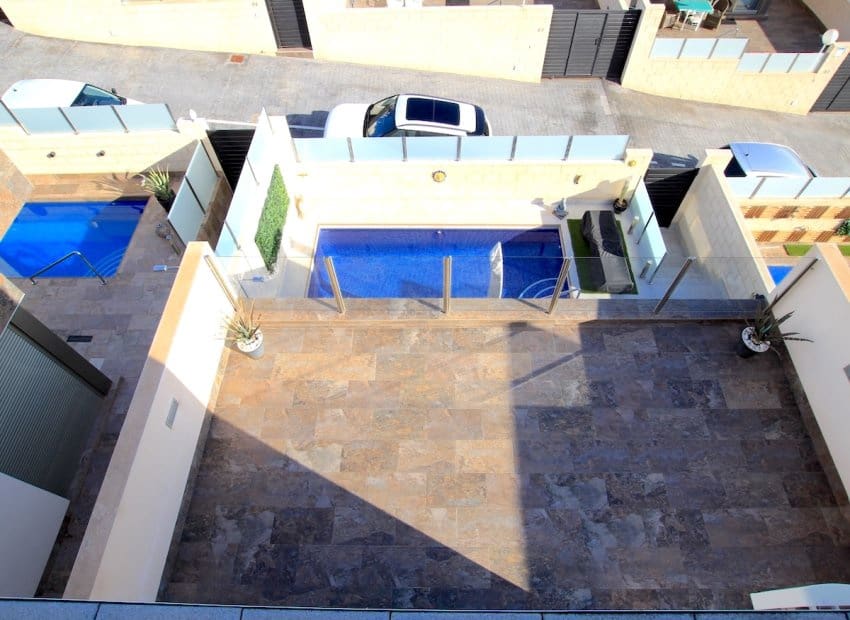 3 camera da letto Villa in vendita in Villamartin con piscina - 375.000 € (Rif: 9348487)