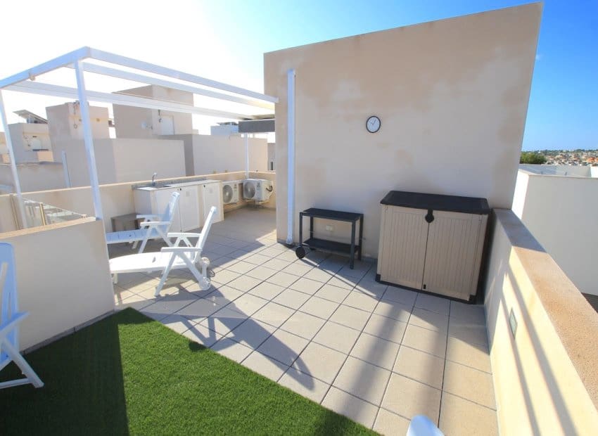 3 camera da letto Villa in vendita in Villamartin con piscina - 375.000 € (Rif: 9348487)