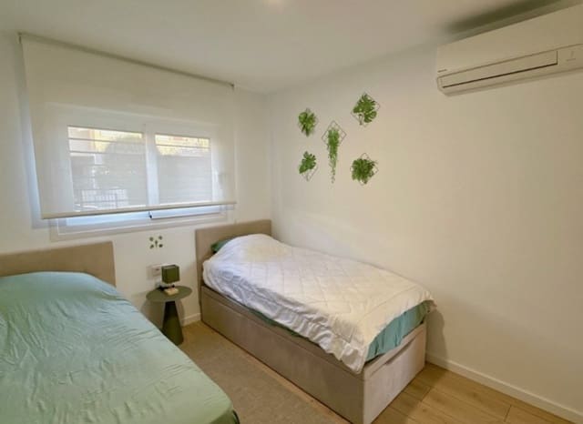 2 bedroom Beach Apartment for sale in Mil Palmeras, Pilar de la Horadada with pool - € 219,900 (Ref: 9348488)