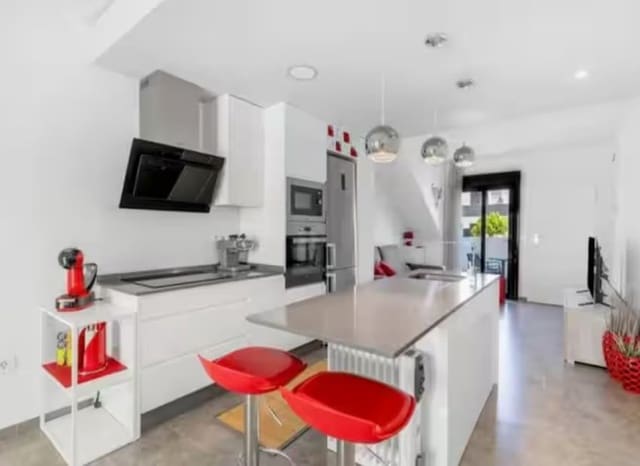 2 makuuhuone Huoneisto myytävänä paikassa San Pedro del Pinatar mukana uima-altaan - 239 950 € (Ref: 9348493)