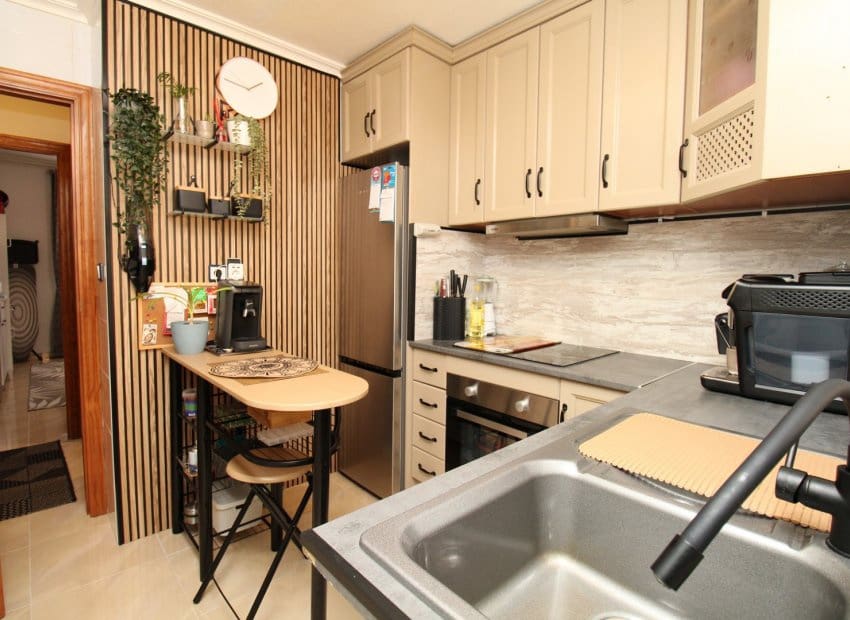 4 soveværelse Byhus til salg i San Miguel de Salinas med swimmingpool - € 239.995 (Ref: 9350107)