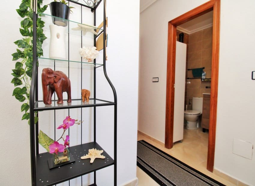 4 soveværelse Byhus til salg i San Miguel de Salinas med swimmingpool - € 239.995 (Ref: 9350107)