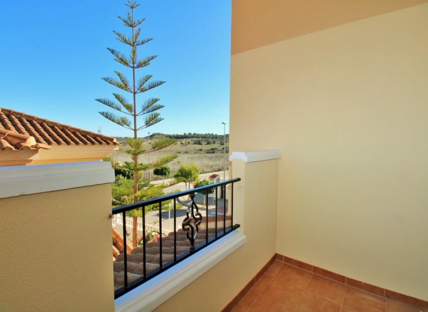 4 soveværelse Byhus til salg i San Miguel de Salinas med swimmingpool - € 239.995 (Ref: 9350107)