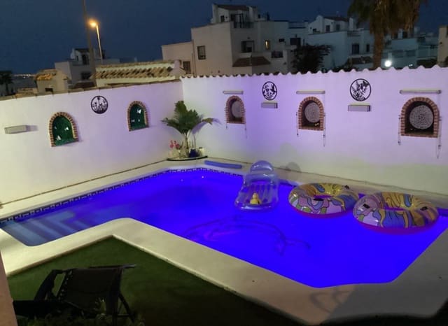 3 soveværelse Rækkehus til salg i Los Altos med swimmingpool - € 265.000 (Ref: 9353995)