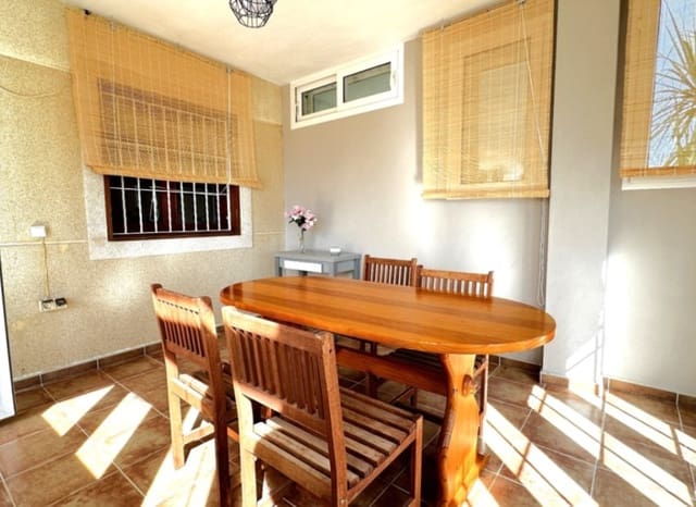 3 sovrum Semi-fristående Villa till salu i Orihuela - 239 000 € (Ref: 9357537)