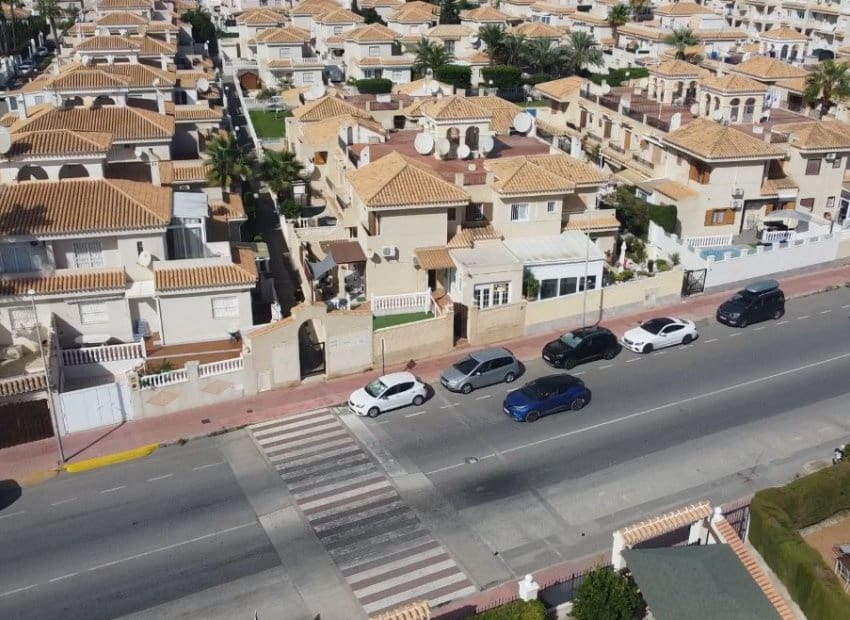 3 sovrum Semi-fristående Villa till salu i Orihuela - 239 000 € (Ref: 9357537)