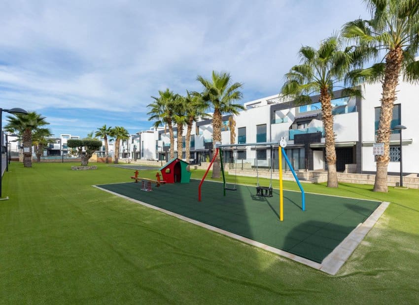 2 camera da letto Bungalow in vendita in Punta Prima con piscina - 289.900 € (Rif: 9357538)