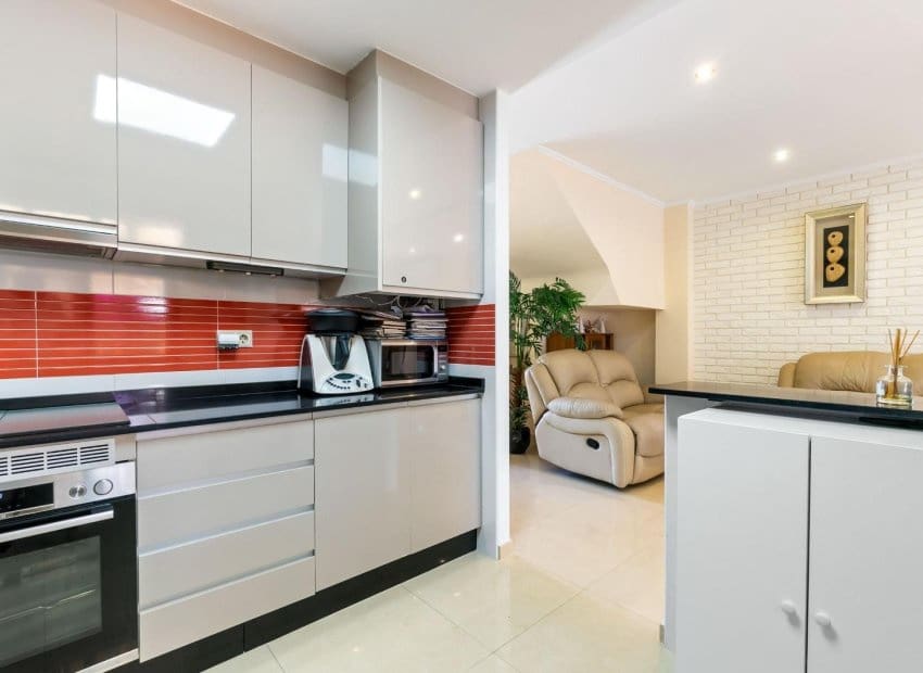 3 sypialnia Dom na sprzedaż w Aguas Nuevas z basenem - 319 900 € (Ref: 9357540)