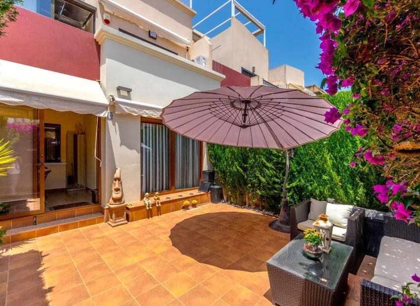 3 sypialnia Dom na sprzedaż w Aguas Nuevas z basenem - 319 900 € (Ref: 9357540)