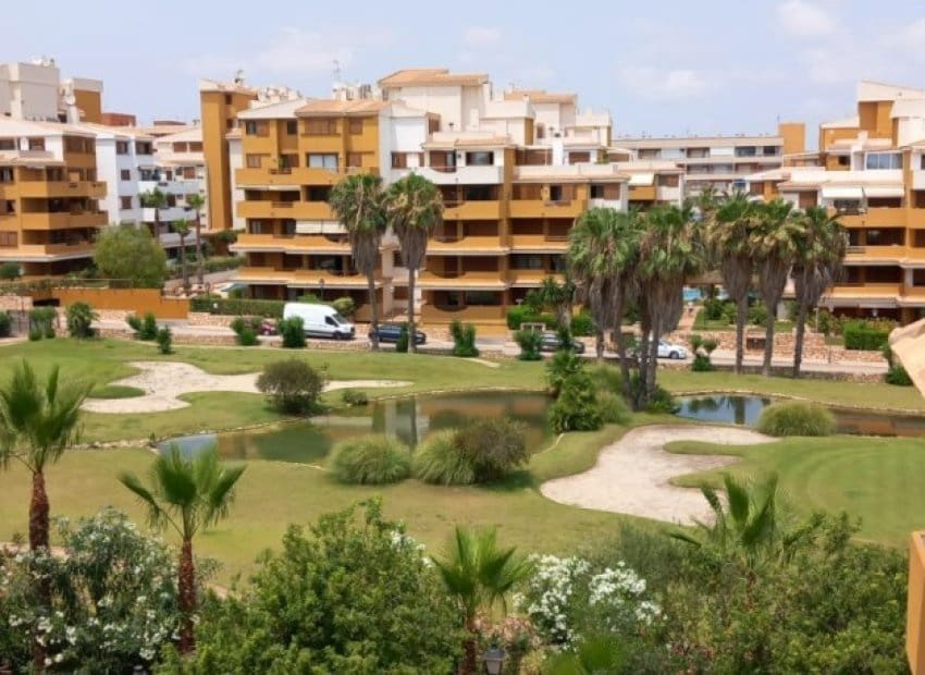 2 soveværelse Penthouse til salg i Orihuela Costa med swimmingpool - € 299.900 (Ref: 9357664)
