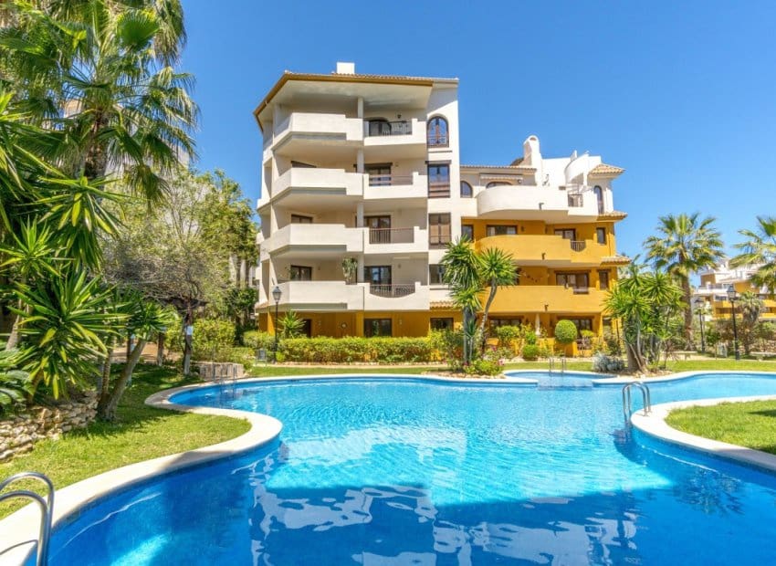 2 soveværelse Penthouse til salg i Orihuela Costa med swimmingpool - € 299.900 (Ref: 9357664)