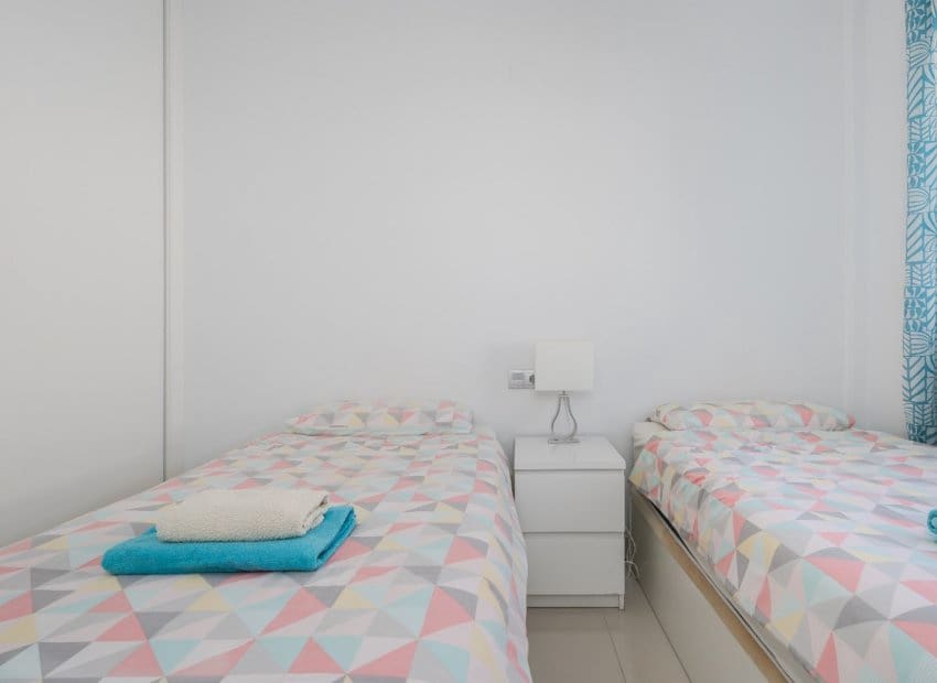 2 makuuhuone Kattohuoneisto myytävänä paikassa Orihuela Costa mukana uima-altaan - 289 000 € (Ref: 9360519)