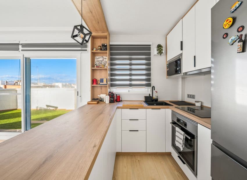 2 slaapkamer Penthouse te koop in La Mata - € 420.000 (Ref: 9363257)