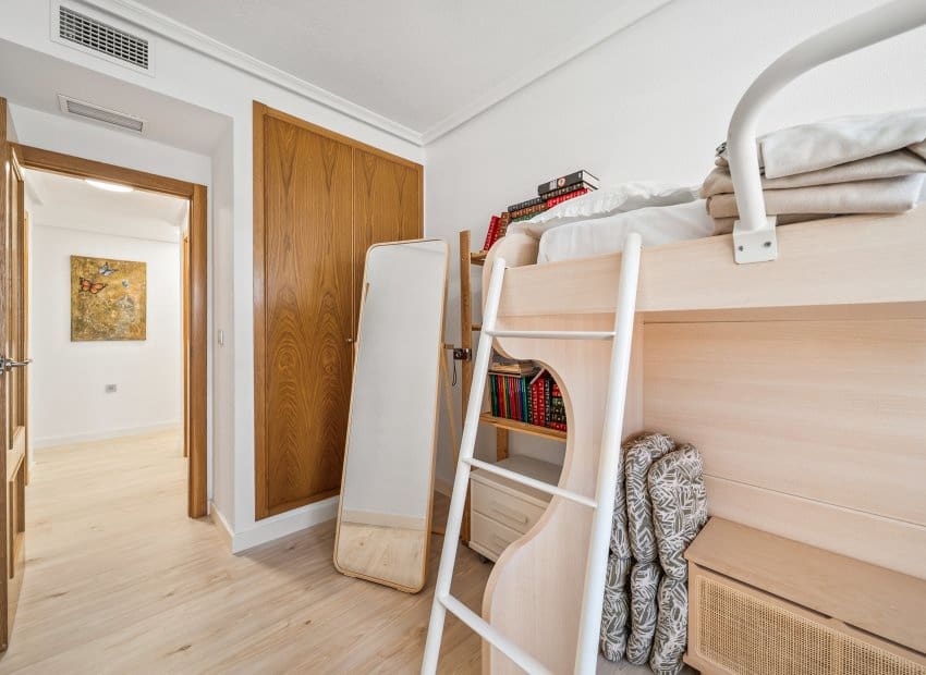 2 slaapkamer Penthouse te koop in La Mata - € 420.000 (Ref: 9363257)