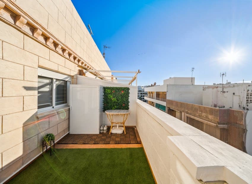 2 slaapkamer Penthouse te koop in La Mata - € 420.000 (Ref: 9363257)