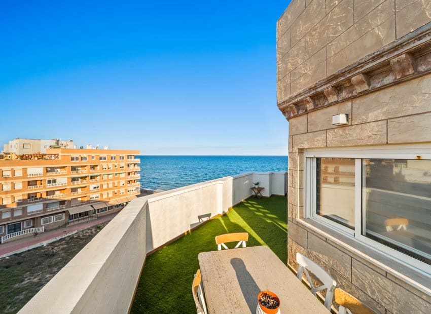 2 slaapkamer Penthouse te koop in La Mata - € 420.000 (Ref: 9363257)