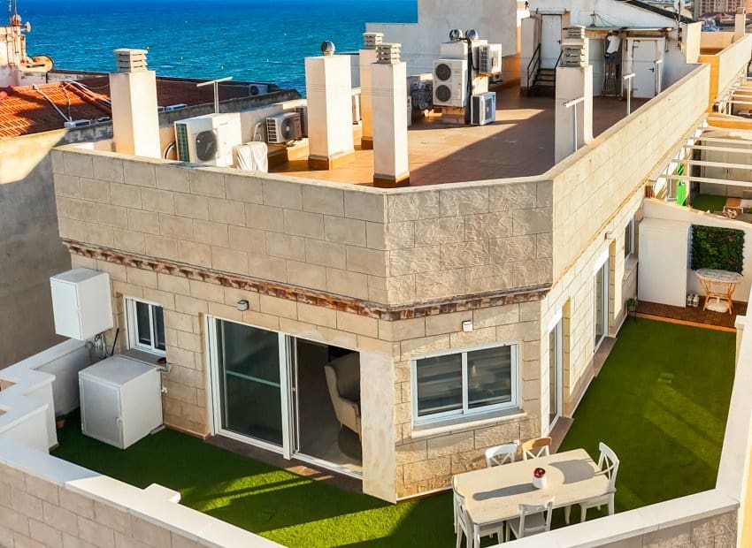 2 slaapkamer Penthouse te koop in La Mata - € 420.000 (Ref: 9363257)