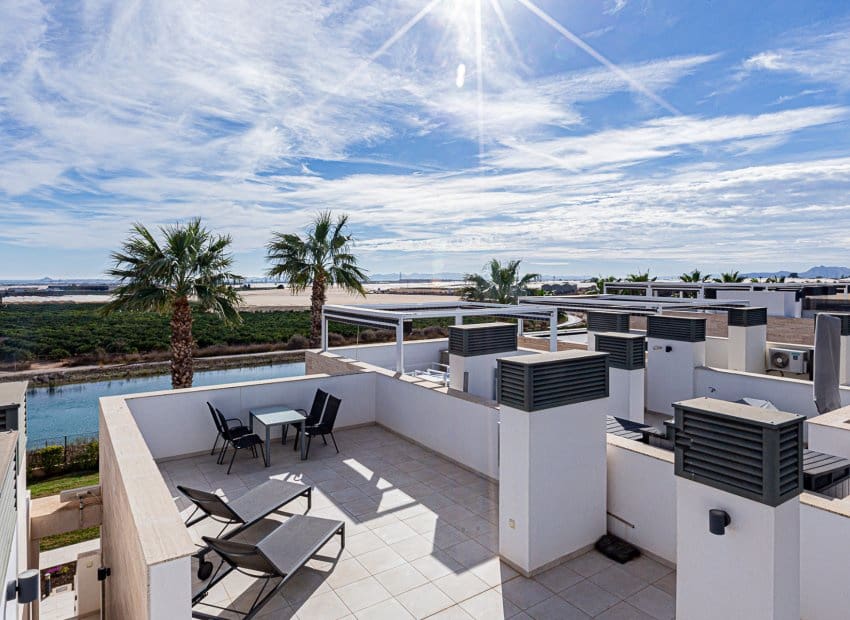 2 slaapkamer Penthouse te koop in Pilar de la Horadada met zwembad - € 209.900 (Ref: 9368980)