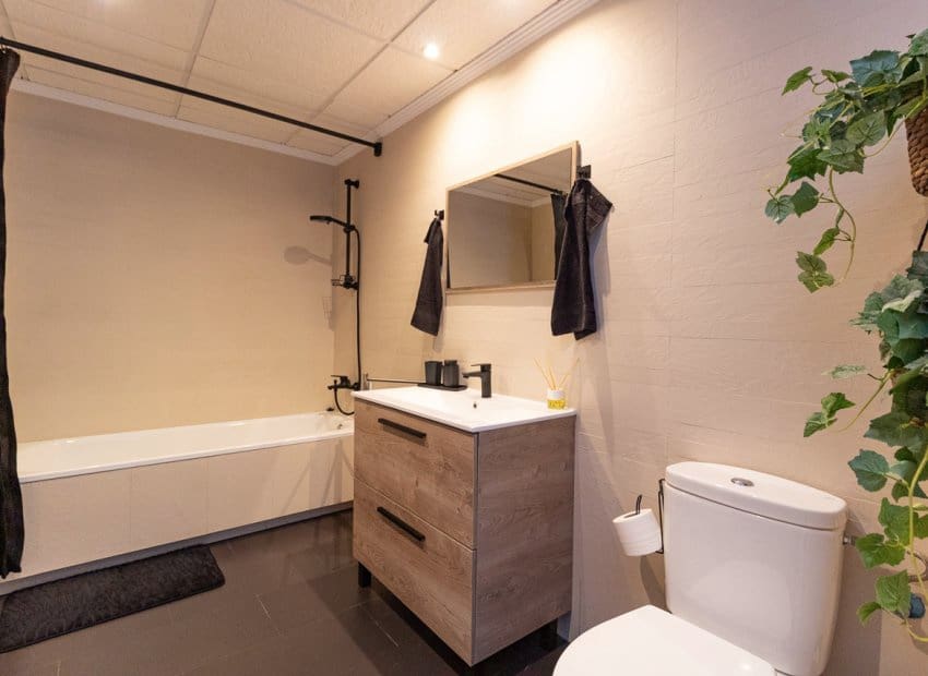 3 soverom Penthouse til salgs i Torrevieja med svømmebasseng - € 395 000 (Ref: 9368981)