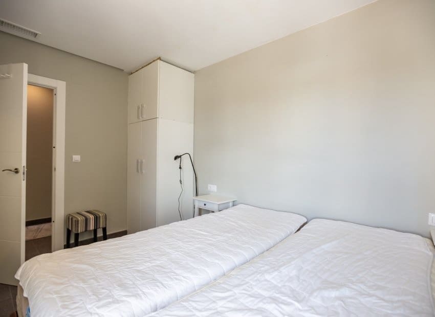 4 sypialnia Penthouse na sprzedaż w Villamartin z basenem - 550 000 € (Ref: 9368982)