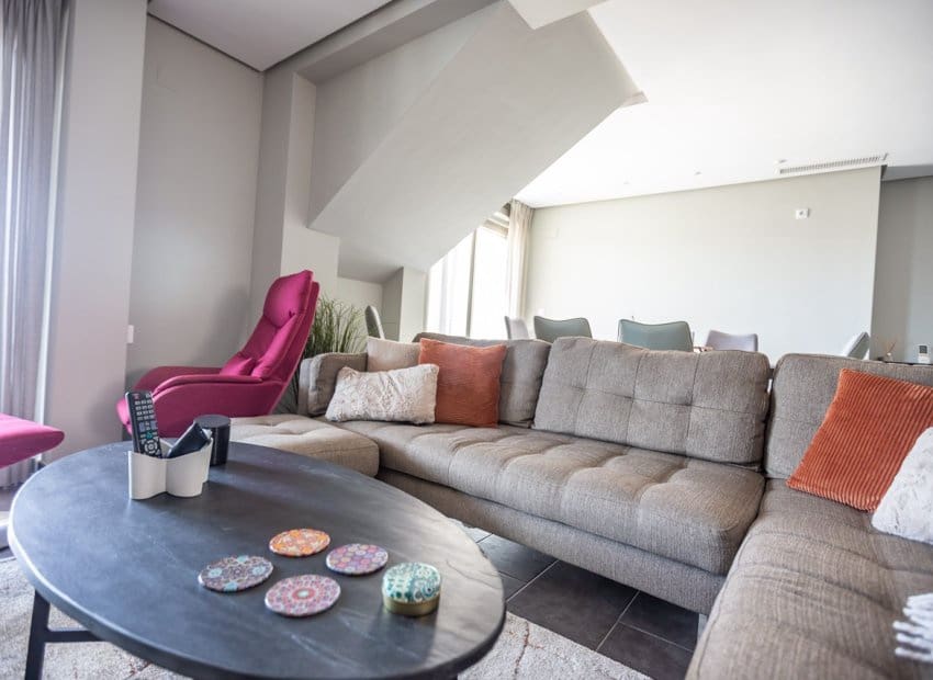 4 sypialnia Penthouse na sprzedaż w Villamartin z basenem - 550 000 € (Ref: 9368982)