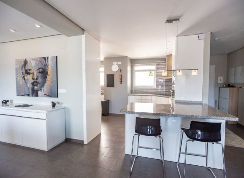 4 sypialnia Penthouse na sprzedaż w Villamartin z basenem - 550 000 € (Ref: 9368982)