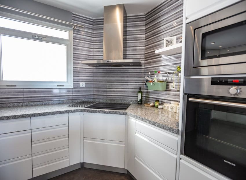 4 sypialnia Penthouse na sprzedaż w Villamartin z basenem - 550 000 € (Ref: 9368982)