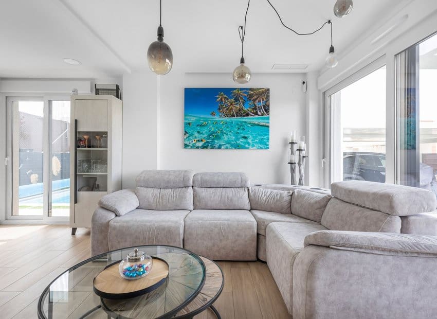 2 slaapkamer Halfvrijstaande villa te koop in Vistabella met zwembad - € 349.000 (Ref: 9368983)