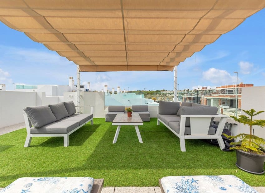 2 slaapkamer Halfvrijstaande villa te koop in Vistabella met zwembad - € 349.000 (Ref: 9368983)