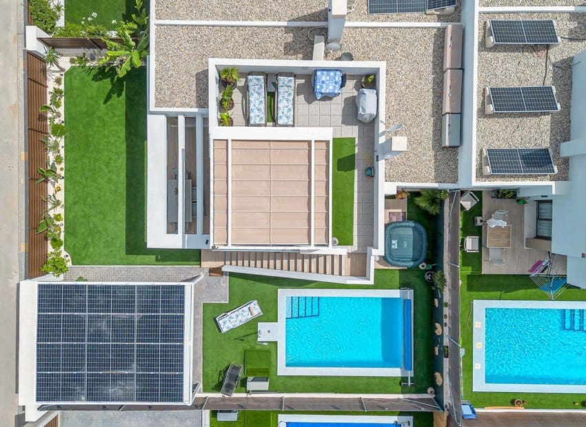 2 slaapkamer Halfvrijstaande villa te koop in Vistabella met zwembad - € 349.000 (Ref: 9368983)