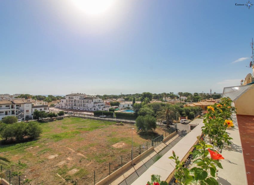 2 slaapkamer Appartement te koop in Orihuela Costa met zwembad - € 247.000 (Ref: 9368984)
