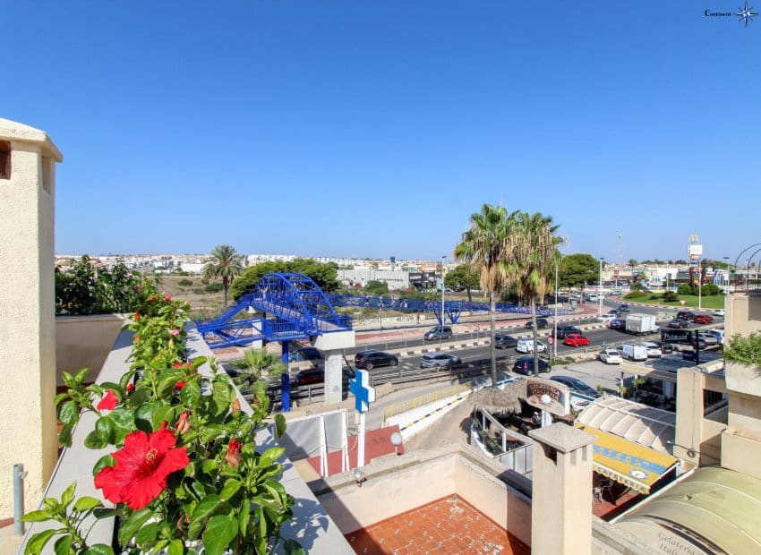 2 slaapkamer Appartement te koop in Orihuela Costa met zwembad - € 247.000 (Ref: 9368984)