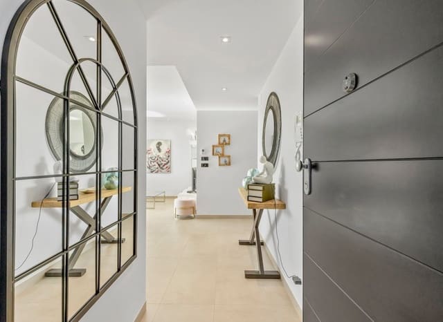 2 slaapkamer Appartement te koop in La Zenia, Orihuela met zwembad - € 335.000 (Ref: 9379545)