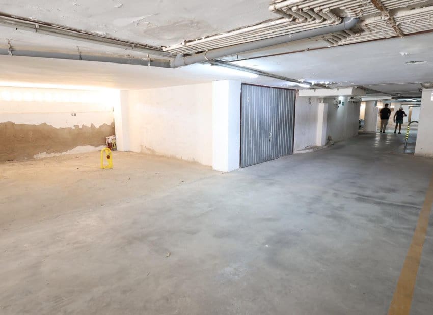 2 slaapkamer Appartement te koop in Punta Prima met zwembad - € 144.000 (Ref: 9379546)