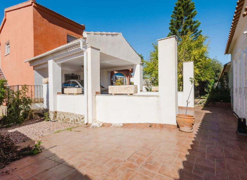 Chalet de 5 habitaciones en La Siesta en venta con piscina - 449.000 € (Ref: 9379556)