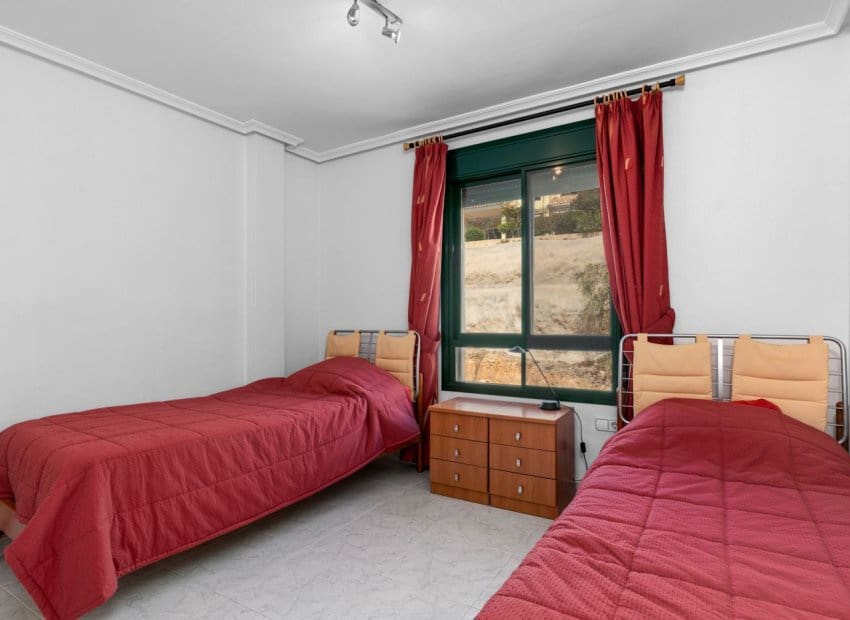 2 bedroom Penthouse for sale in Orihuela Costa with pool - € 279,000 (Ref: 9379965)