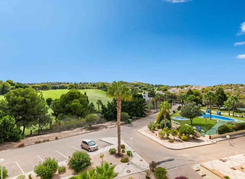 2 bedroom Penthouse for sale in Orihuela Costa with pool - € 279,000 (Ref: 9379965)